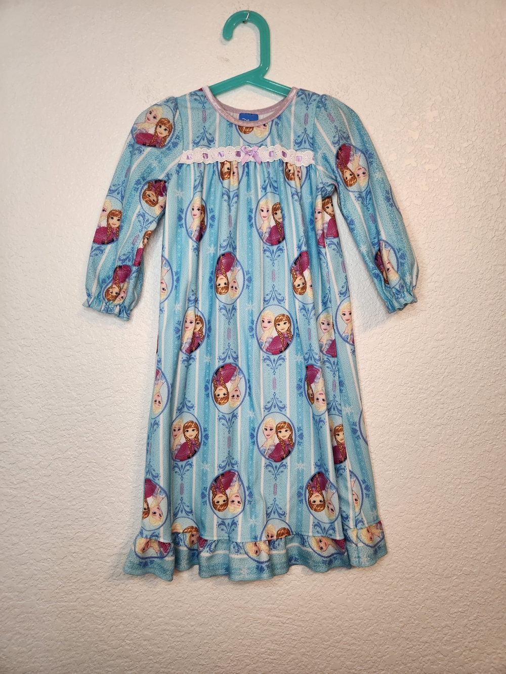 Disney Frozen Elsa Olaf Nightgown Long Slv Round Neckline Ruffles Blue 4t